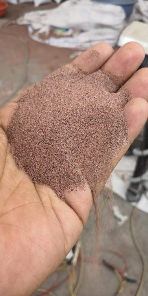 Garnet kumunun eldeki görüntüsü